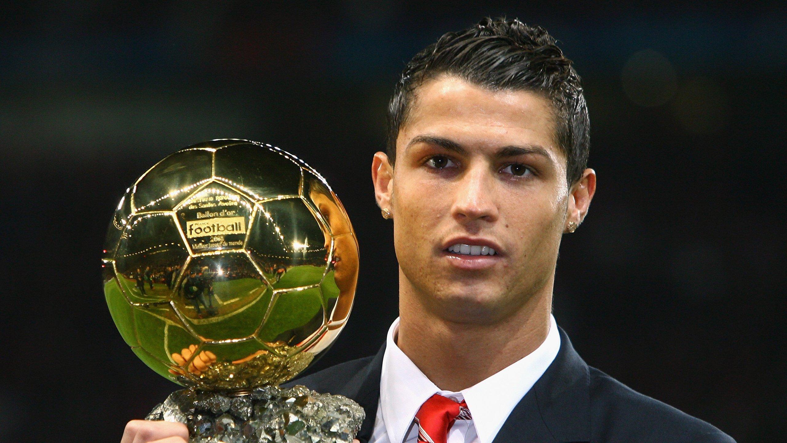 9人入网！巴黎圣日耳曼强势领跑2025年金球奖竞争，法甲豪门成最大赢家