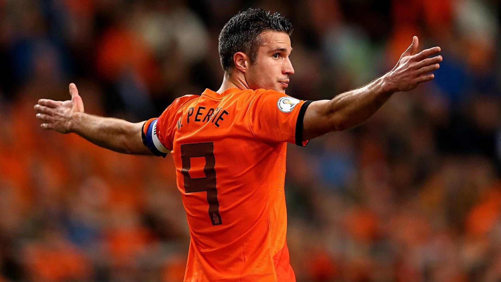 2025年金球奖赔率风云，登贝莱领跑，亚马尔与维蒂尼亚紧追，新星崛起预示足坛变局