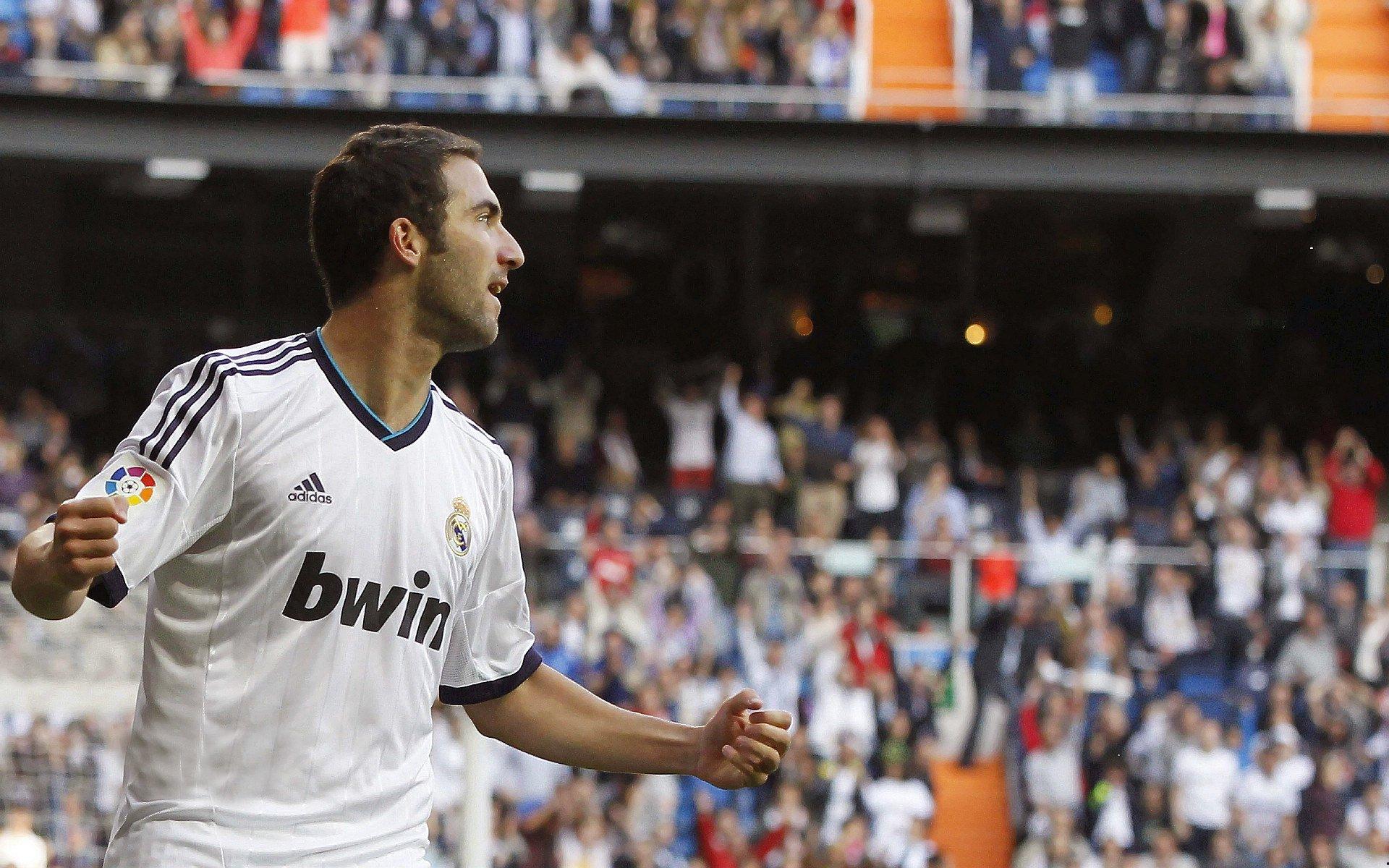 英超双雄加入天才中场争夺战，沃尔特玛德成夏季转会市场焦点