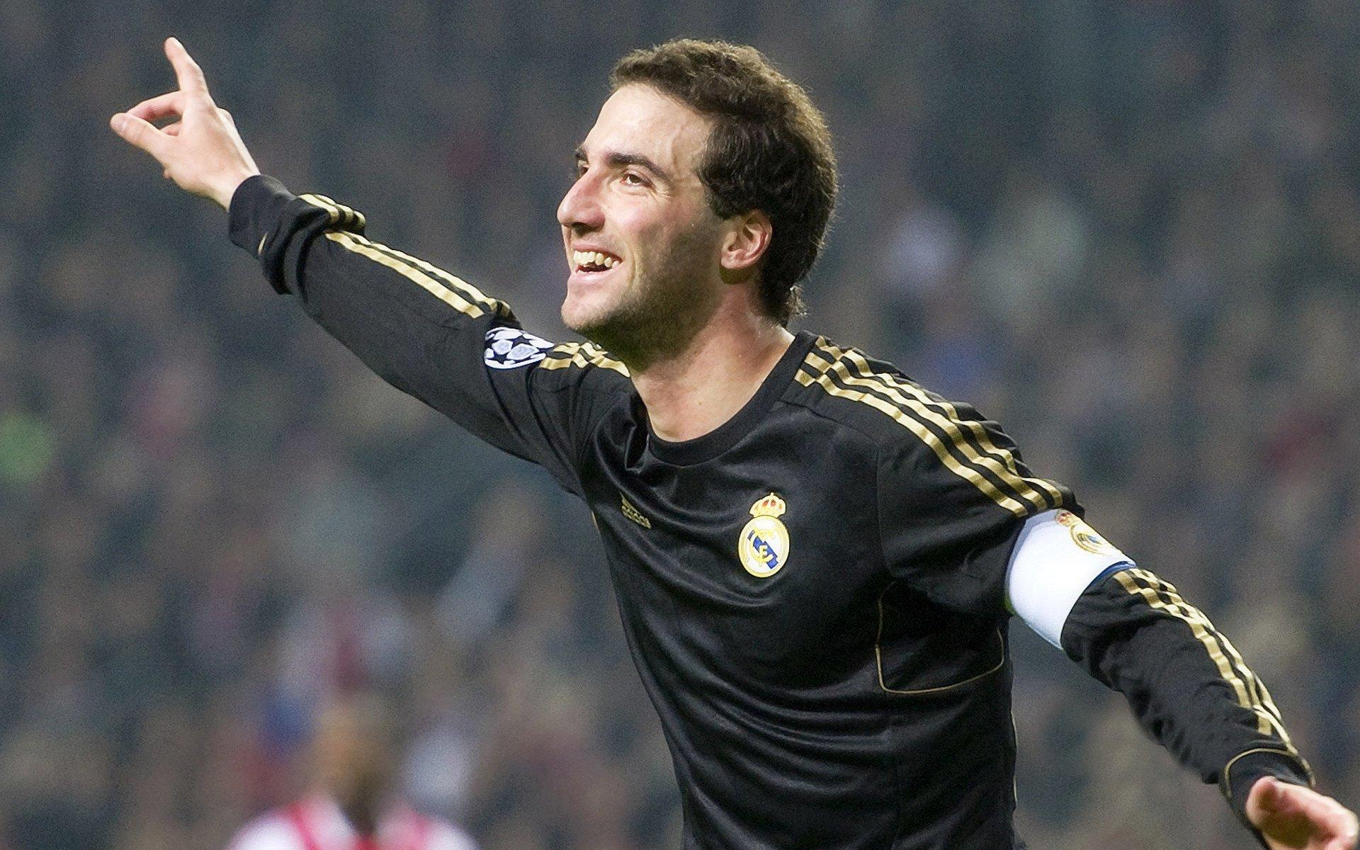 日本国家队主帅森保一结束欧洲考察之旅，深度解析球员状态与战术融合前景