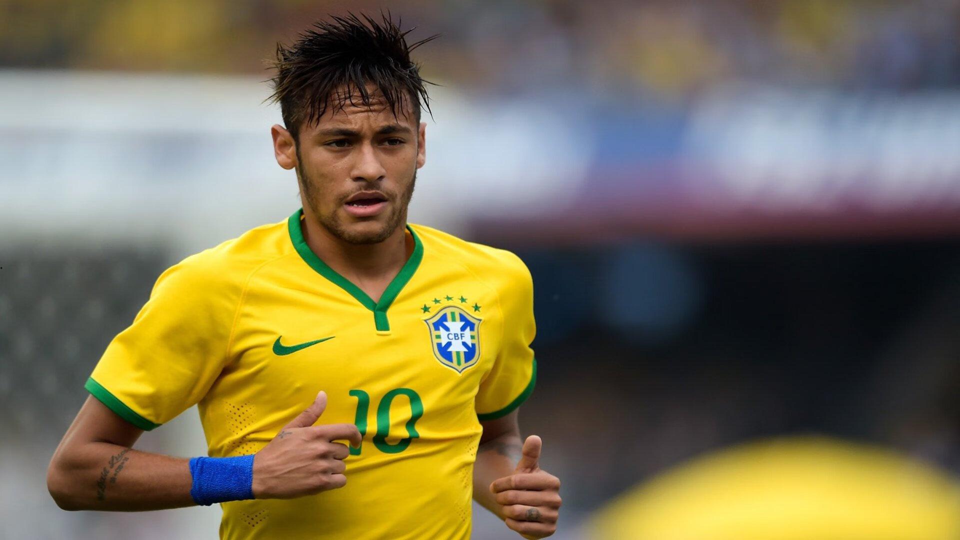 内马尔新恋情曝光，巴西网红酷似前女友，球迷热议审美专一